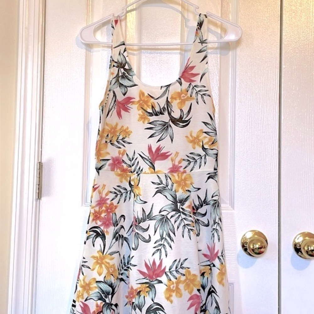 H&M Divided Sleeveless Floral White Jersey Dress Size 6